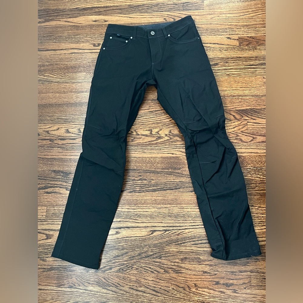 KUHL FREE RYDER Tapered Fit Black N Blue Size 32 x 34.